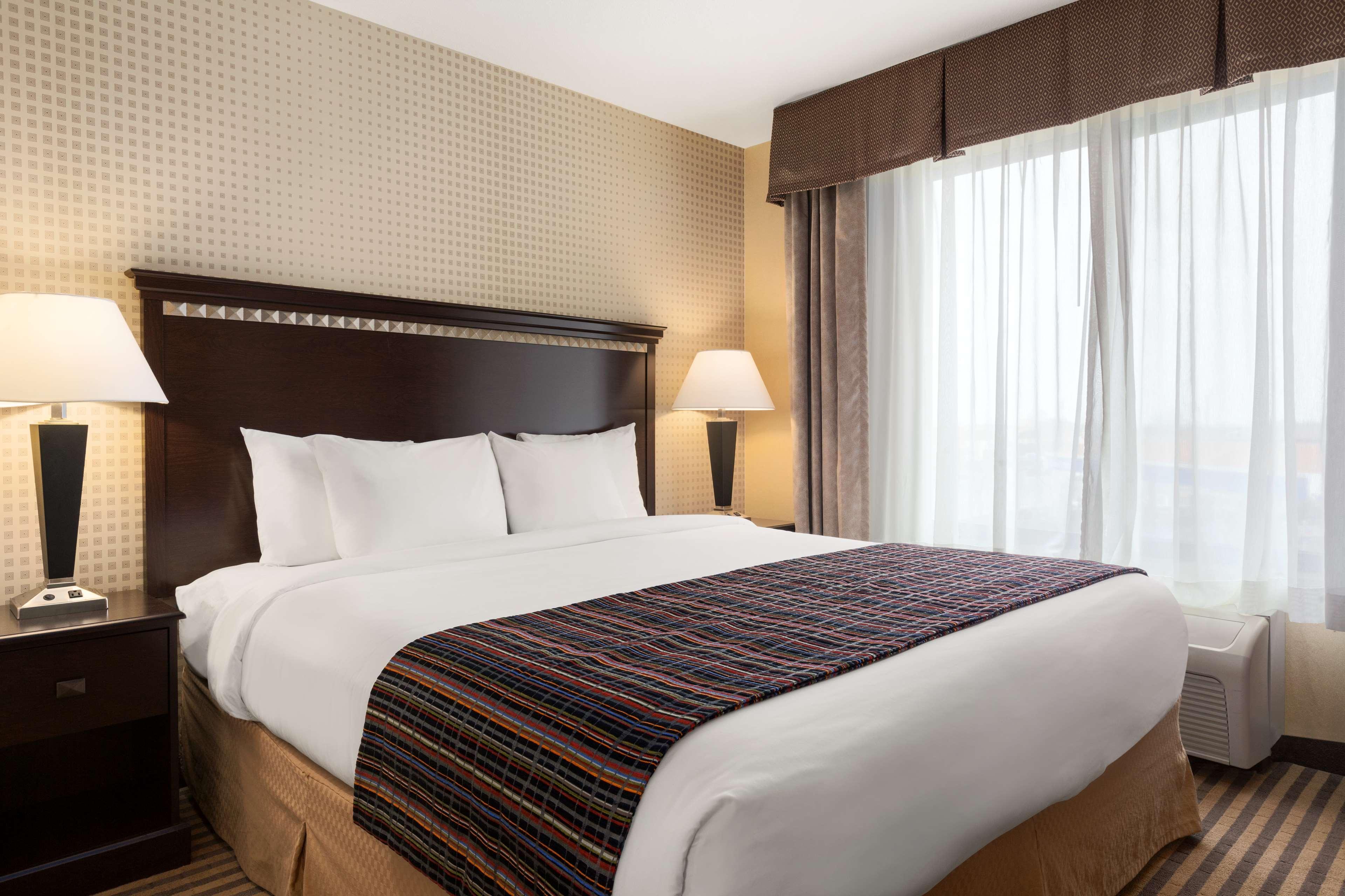 Davis Area By Ihg 3*